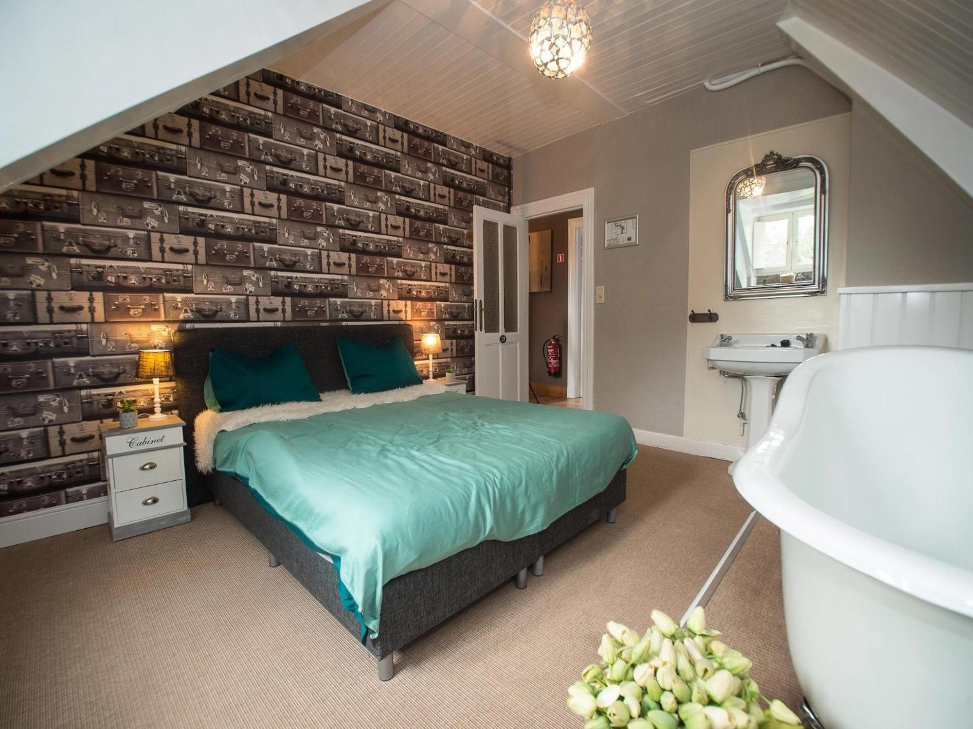 Luxurious Castle With Hot Tub In The Belgian Villa Jamoigne Eksteriør billede