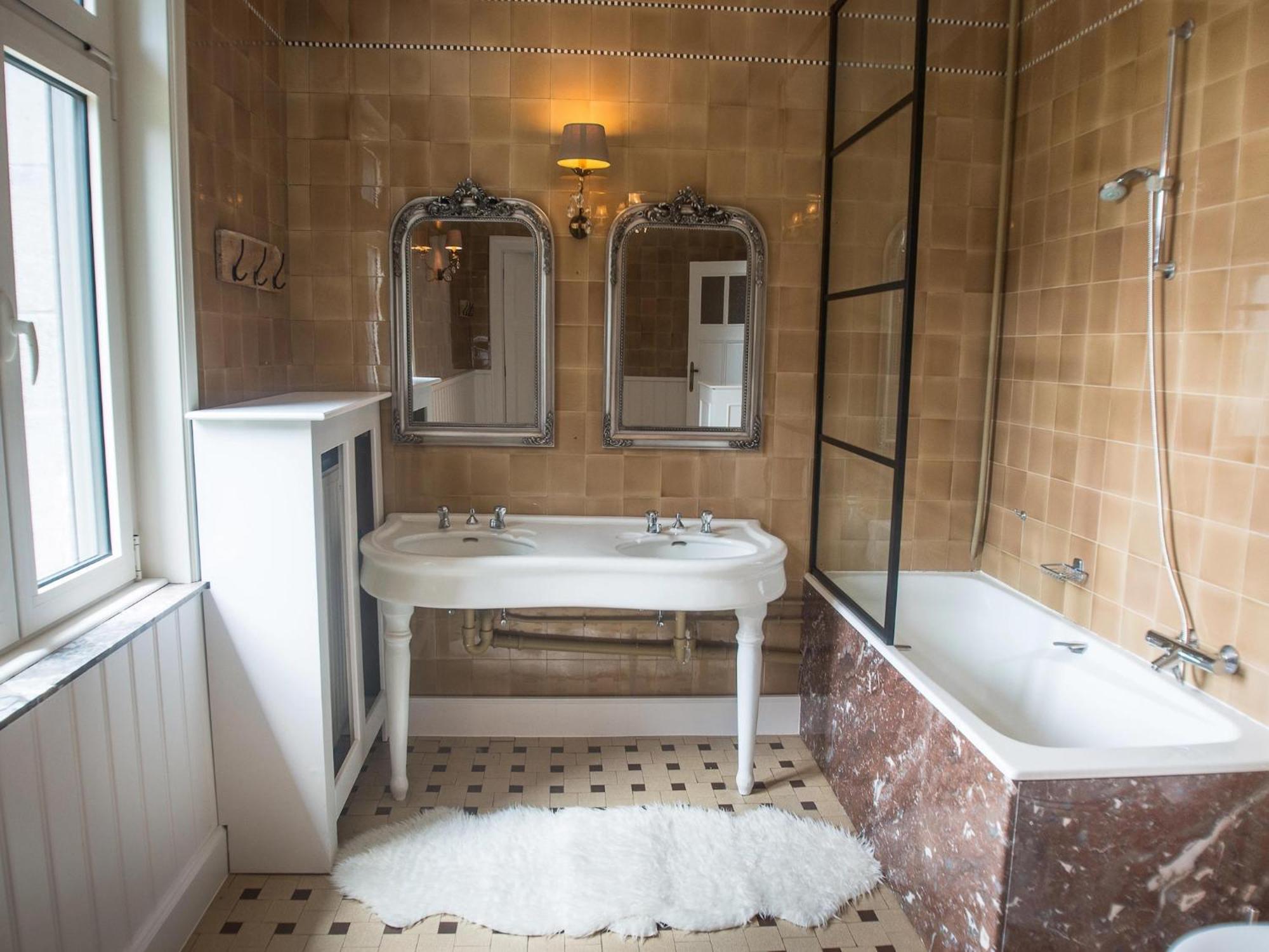 Luxurious Castle With Hot Tub In The Belgian Villa Jamoigne Eksteriør billede